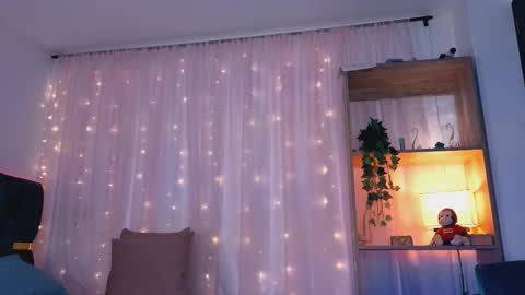 Snapshot of anitaglow chatting on October 14, 10:45 pm anitaglow online show from October 14, 10:45 pm
