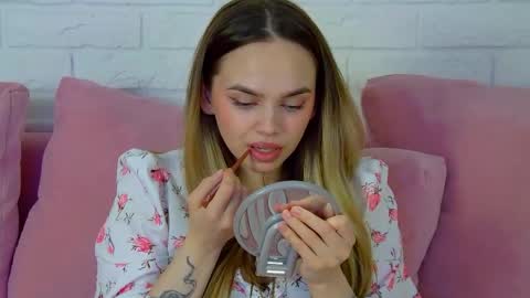 AnitaVenture online show from April 1, 1:41 pm