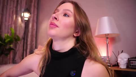 Ann online show from November 4, 2:22 pm