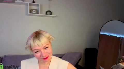 ann_annise online show from March 20, 9:03 am