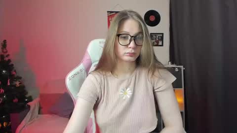 Snapshot of anna_belle3 chatting on December 26, 6:09 am AnnaThe next stream is tomorrow online show from December 26, 6:09 am