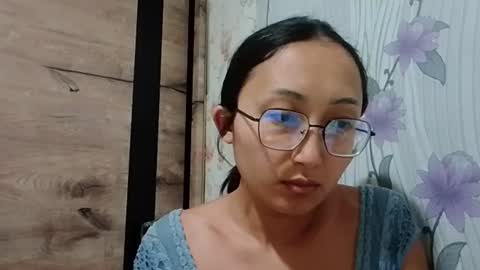anna_carameldream online show from August 8, 9:34 pm