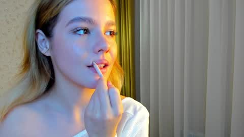 Anna online show from January 17, 1:15 am