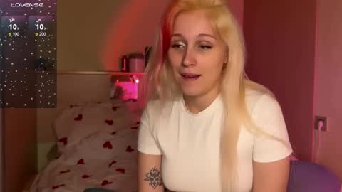 Annabel online show from November 6, 4:24 pm