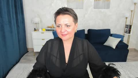 annacorlane online show from May 17, 10:36 am
