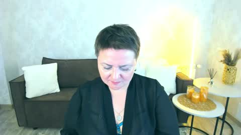 annacorlane online show from May 10, 5:20 am