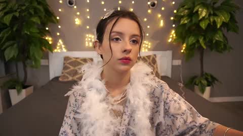 Anna online show from January 4, 9:09 pm