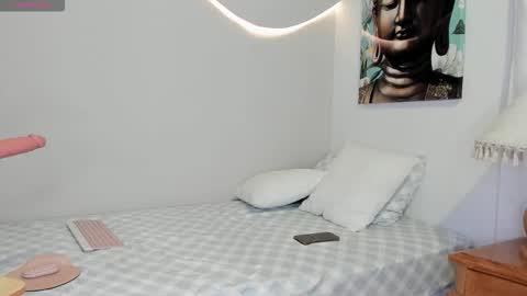 Anna Lennon online show from January 6, 1:09 am