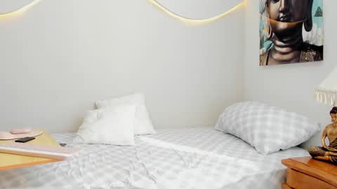 Anna Lennon online show from January 14, 7:19 pm