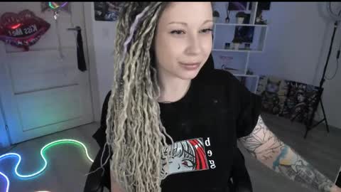 Anna online show from April 4, 8:18 pm