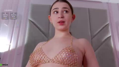 annanoir online show from March 18, 1:54 am