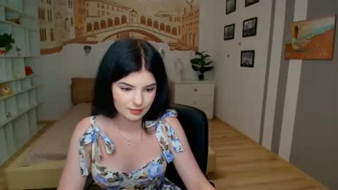 Anna online show from July 7, 11:35 am