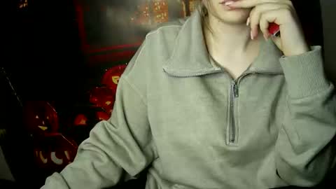 Bella online show from October 19, 10:06 am