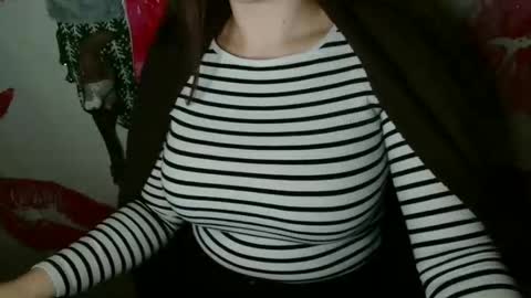 Bella online show from November 20, 6:09 pm