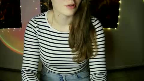Snapshot of annbelll chatting on September 29, 12:32 pm Bella online show from September 29, 12:32 pm