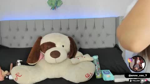 Snapshot of anne_cox_ chatting on September 12, 11:18 am annex online show from September 12, 11:18 am