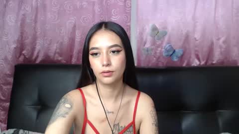 Snapshot of anne_jm chatting on December 4, 2:31 am Anne online show from December 4, 2:31 am