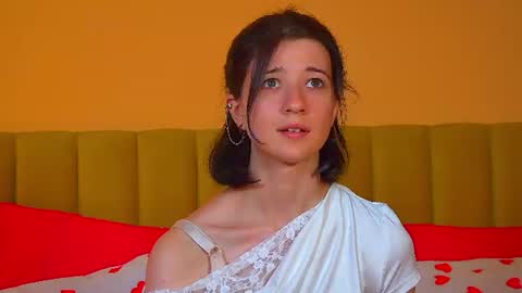 Anne online show from July 26, 6:26 pm