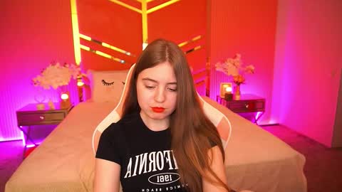 anneeexx online show from December 15, 3:17 pm