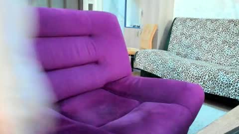 anngray1 online show from May 11, 11:56 am