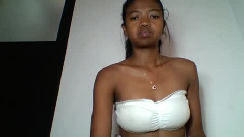 annica86 online show from June 13, 7:17 am