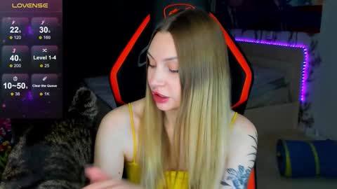 Annie online show from March 3, 7:31 pm