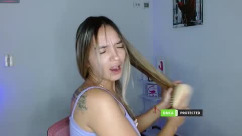 Snapshot of annie_che77y chatting on February 26, 9:22 am annie cherry independent model online show from February 26, 9:22 am
