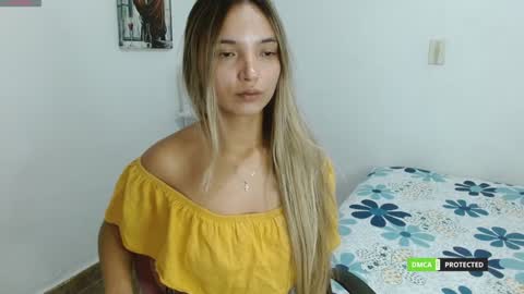 Snapshot of annie_che77y chatting on January 24, 3:32 am annie cherry independent model online show from January 24, 3:32 am
