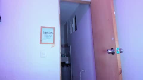 annie_rosse1017 online show from February 27, 4:56 am