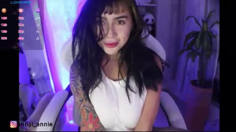 JEANNE no olvides seguirme dont forget follow me  uu online show from July 25, 5:03 am