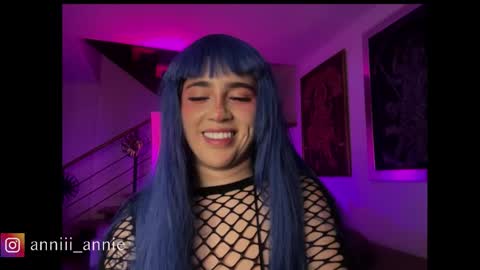 Snapshot of annie_snow_ chatting on September 11, 12:33 am JEANNE no olvides seguirme dont forget follow me uu online show from September 11, 12:33 am