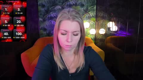 Annie online show from December 5, 5:48 am