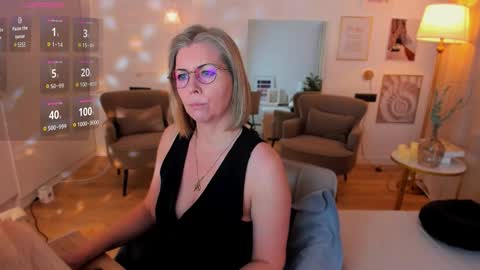 Annie online show from February 25, 6:34 am