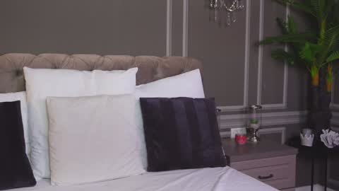 AnnieStyles online show from January 18, 4:37 am