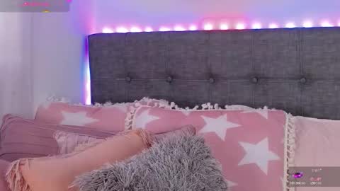 Antonella Lee online show from November 11, 7:55 pm