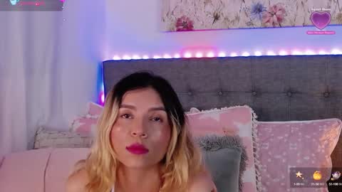 Antonella Lee online show from October 7, 10:25 pm