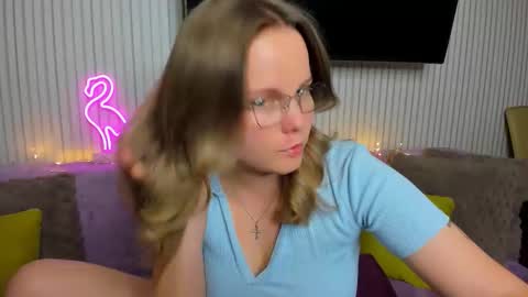 anny_love_you online show from November 18, 3:02 pm