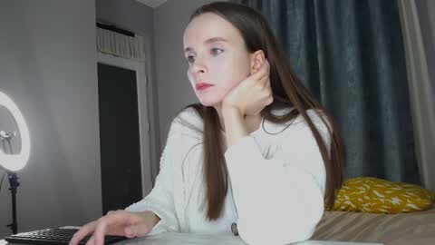 Snapshot of anny_meow chatting on February 6, 3:31 pm Ann  My current schedule is below  online show from February 6, 3:31 pm