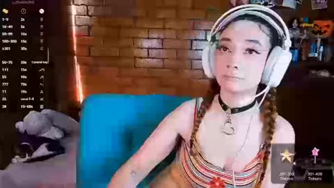 Anny  IG online show from March 4, 10:16 pm