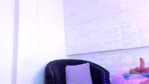 Snapshot of annyluna1 chatting on February 28, 4:42 pm Annyluna online show from February 28, 4:42 pm