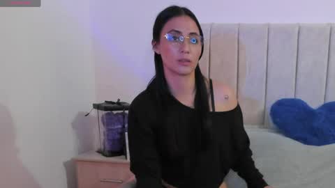 Anny online show from April 21, 4:25 pm