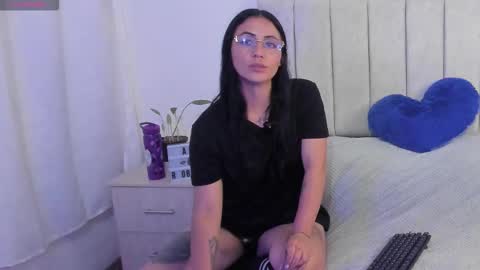 Anny online show from January 18, 9:33 pm