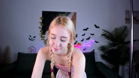 Anora online show from November 4, 7:46 am