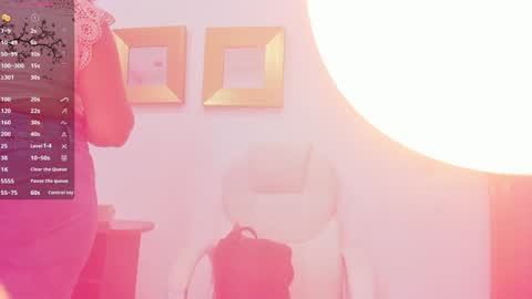 Snapshot of anthonela_russo chatting on February 4, 3:33 am anthonela online show from February 4, 3:33 am