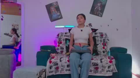 anthonella_v online show from July 21, 7:14 pm
