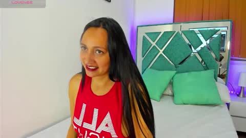 Snapshot of anthonellacandy chatting on September 29, 7:41 pm Antonella online show from September 29, 7:41 pm