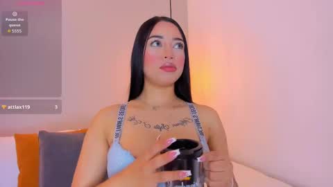 Snapshot of anthonellasweet_ chatting on October 9, 12:31 pm Anthonella Sweet online show from October 9, 12:31 pm
