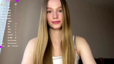 Viktoria online show from April 15, 3:23 pm