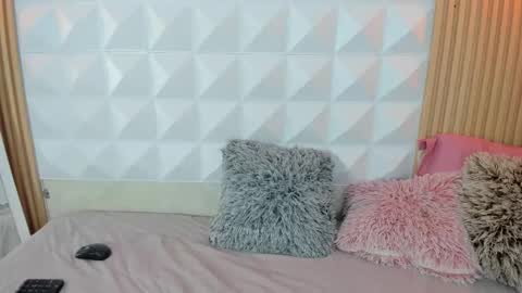 Antonella online show from November 13, 6:40 pm