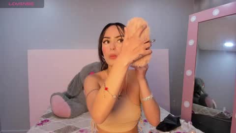 antonella bratzz online show from May 28, 11:24 pm